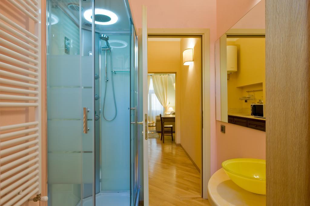 סאסארי Piazza Azuni 18 Guest House חדר תמונה